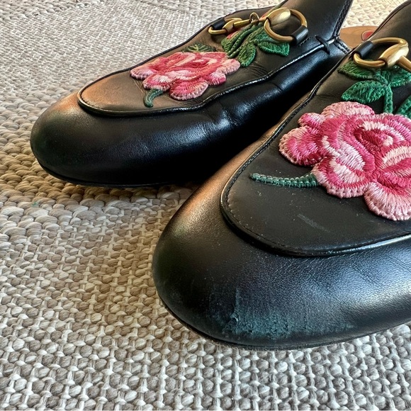 Gucci women’s Princetown embroidered black floral rose mules size 40 1/2 - Picture 13 of 14